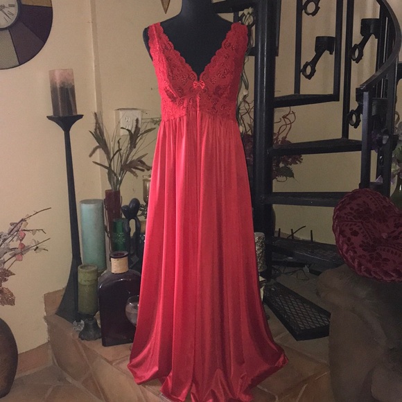 💋SOLD💋Vintage Shadowline Full Sweep Red Long Nightgown Maxi Night Dress Lingerie - Picture 1 of 9